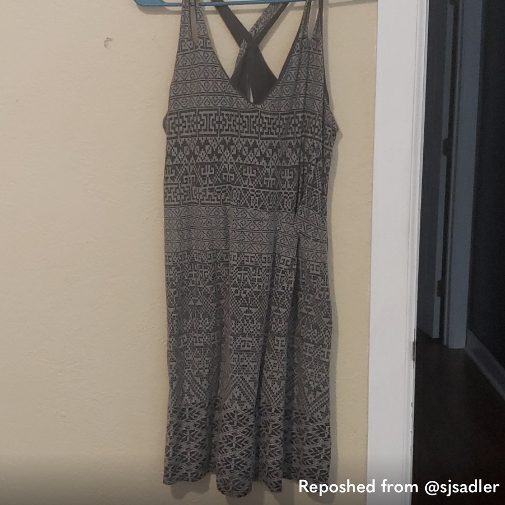 Athleta | Grey/Black dress